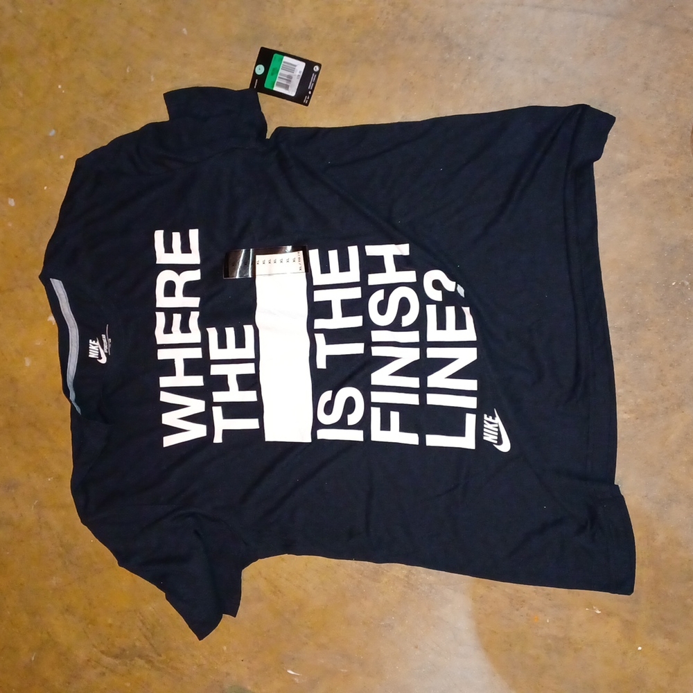 Nike NWT  SL tee shirt